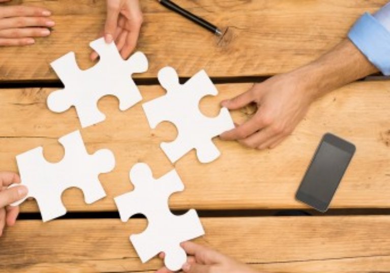 Quels partenariats les associations développent-elles avec les entreprises ?