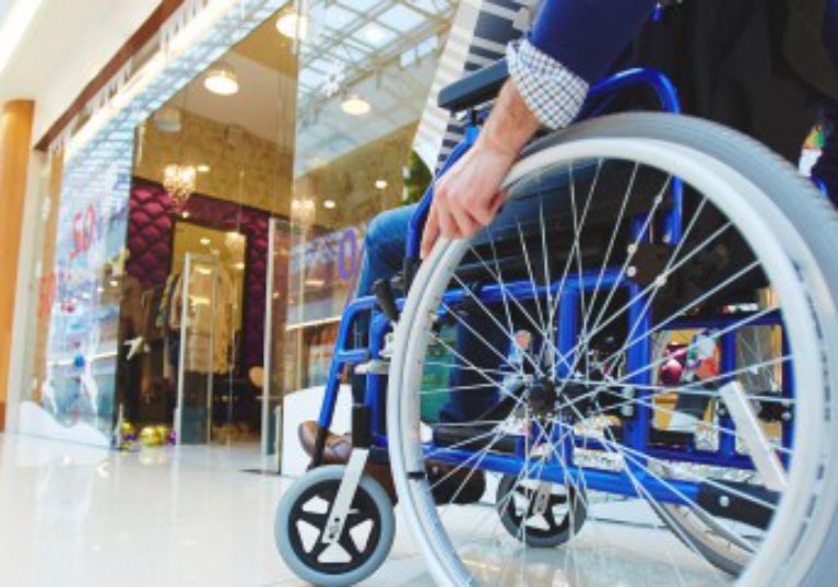 Accessibilité des locaux aux handicapés : le registre public d’accessibilité