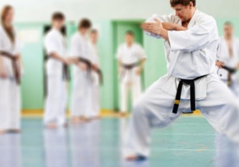 Mise à disposition de locaux municipaux à une association