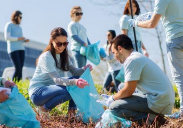 Plus d’un quart des Français fait du bénévolat dans une association