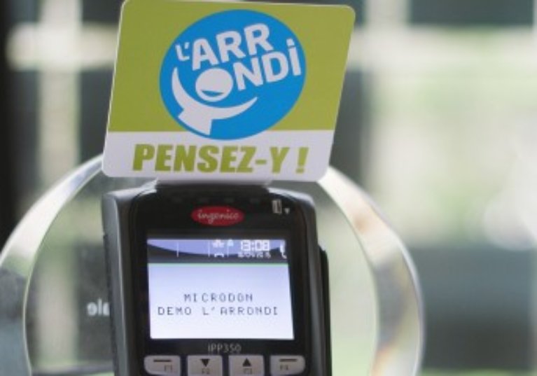 Micro-don : près de 760 000 € pour les associations grâce à l’arrondi en caisse !