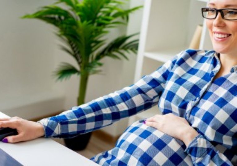 Quel congé de maternité pour les travailleuses indépendantes ?