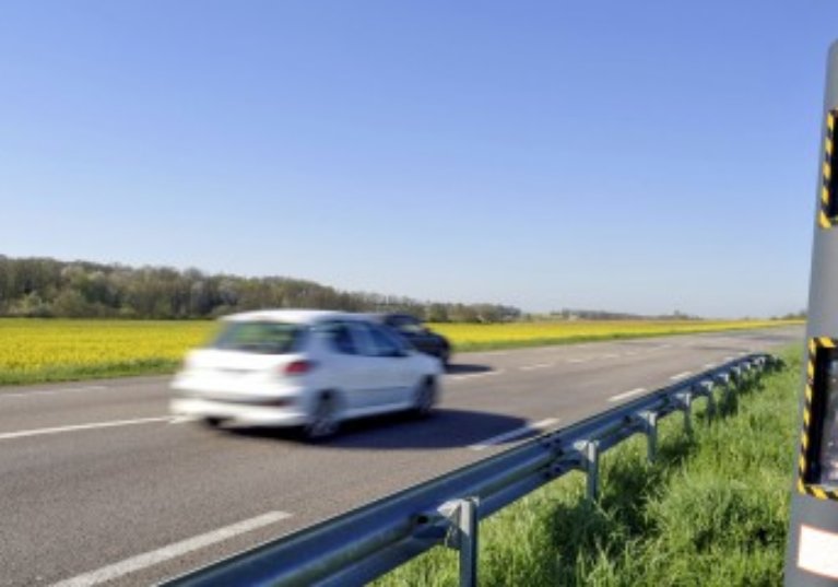 Véhicule de société en infraction : il faut dénoncer le conducteur !