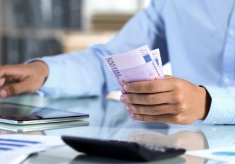 Que faire lorsque le gérant d’une SARL s’octroie une rémunération excessive ?