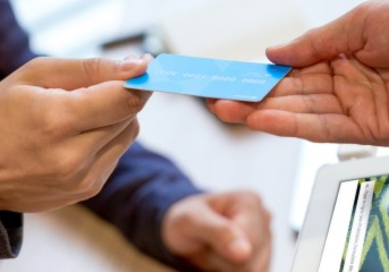 Payer ses impôts au bureau de tabac, c’est pour bientôt !