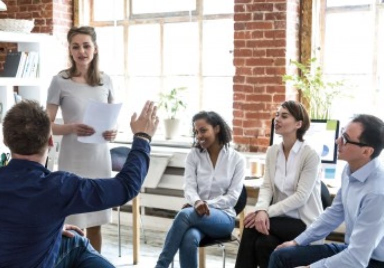 Travailleurs indépendants : trouvez une formation en ligne !