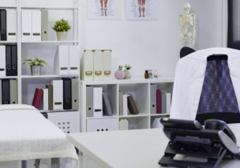 Pour gérer le suivi médical de vos salariés…