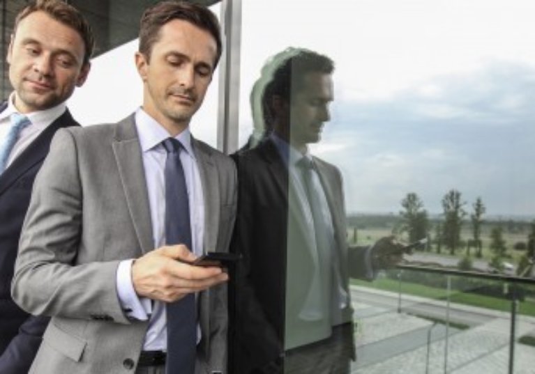 Quand les messages du salarié n’ont pas un caractère personnel…