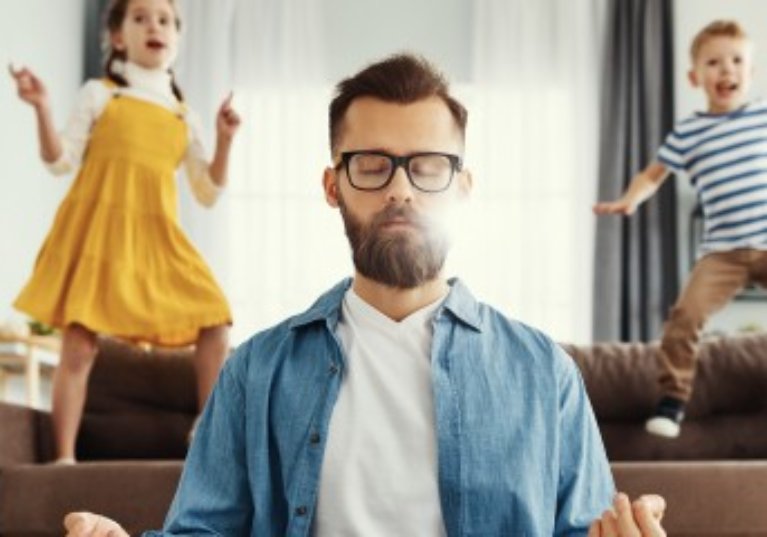 Covid-19 : arrêt de travail pour les non-salariés devant garder leur enfant