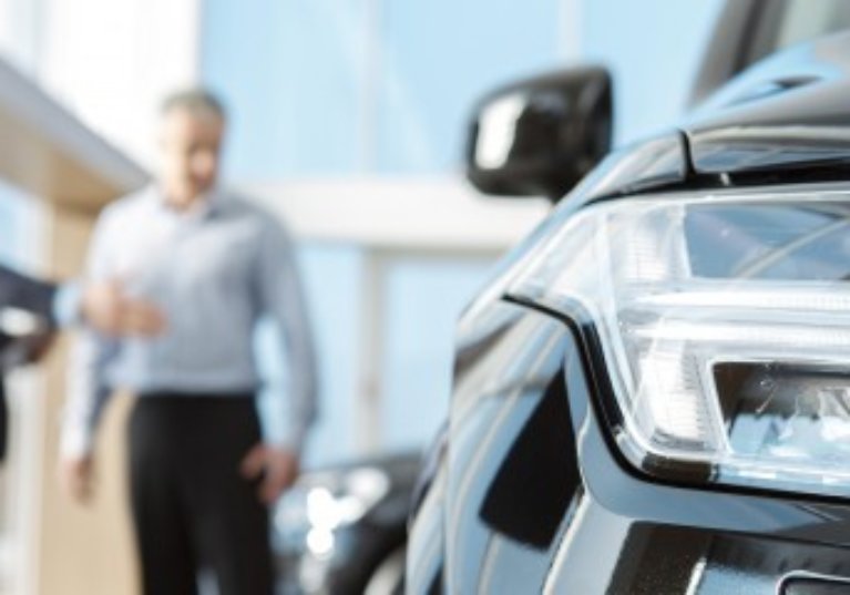 Précisions sur la déduction de la TVA sur les véhicules donnés en location