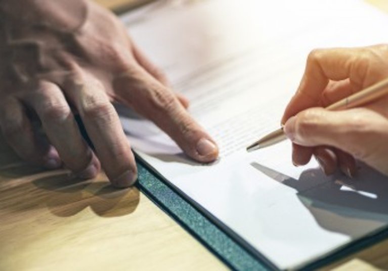 Pas de contrat d’usage pour un emploi permanent !