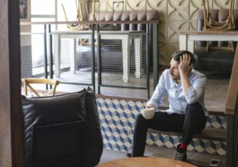 Gel des tarifs des assurances pour les entreprises les plus touchées par la crise