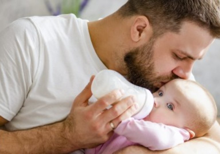Quel congé de paternité pour les salariés et les exploitants agricoles ?