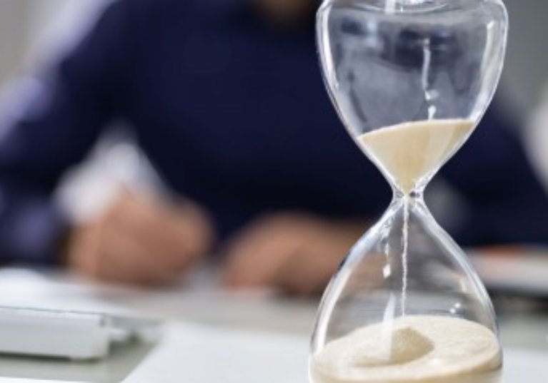 Exonération en ZRR : quand la déclaration du professionnel libéral est déposée trop tard…