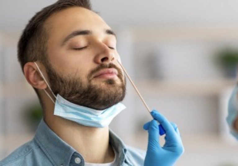 L’employeur doit-il prendre en charge les tests Covid-19 ?