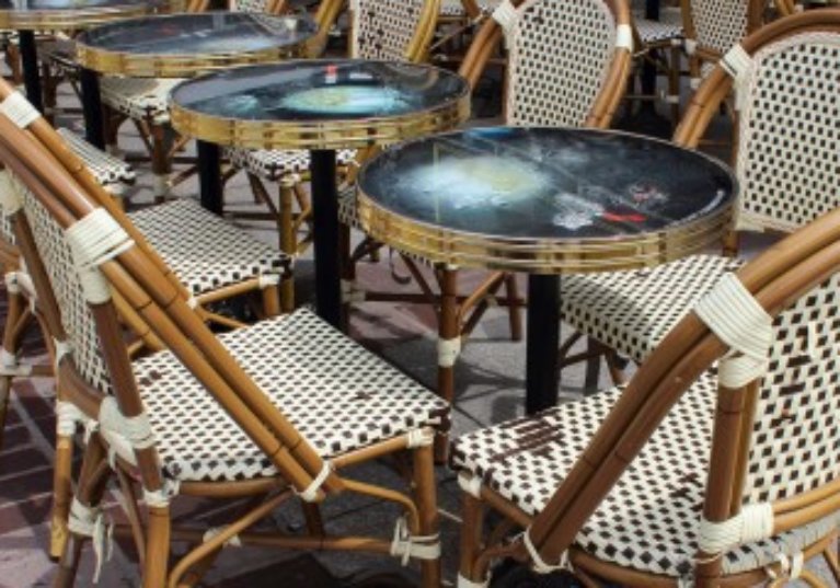 Le loyer d’un commerce peut-il être déplafonné en cas d’extension de la terrasse ?