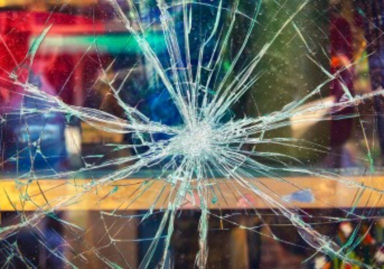 Le sort du dépôt de garantie en cas de dégradations constatées à la fin d’un bail commercial