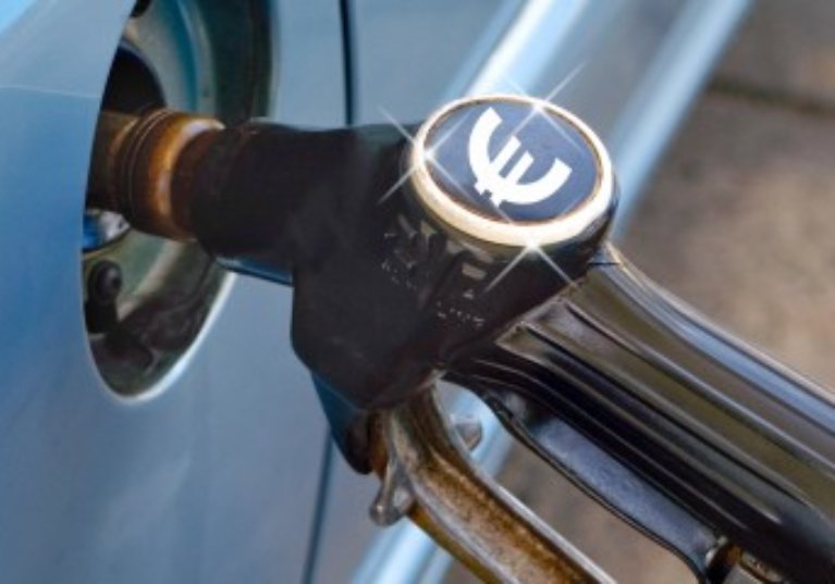 TVA sur l’essence : quel montant pourrez-vous déduire à compter de 2022 ?