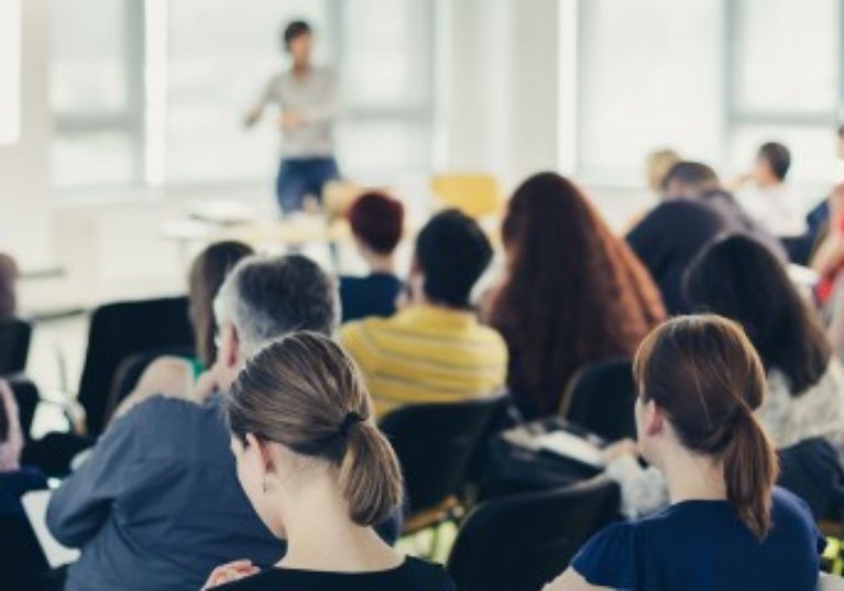 Associations : exonération des impôts commerciaux et absence de concurrence commerciale