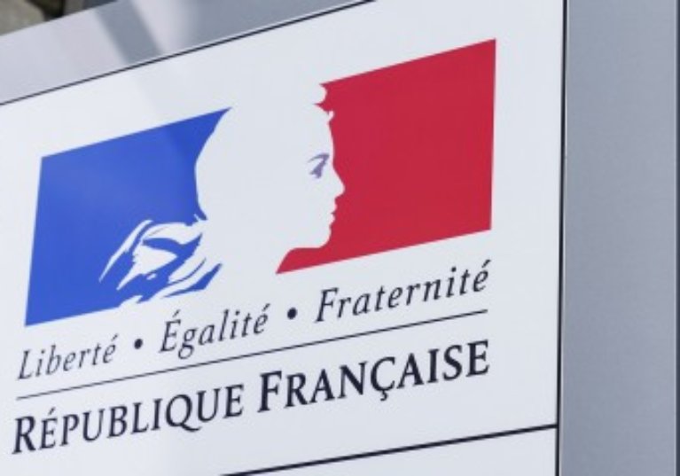 Le contrat d’engagement républicain est entré en vigueur