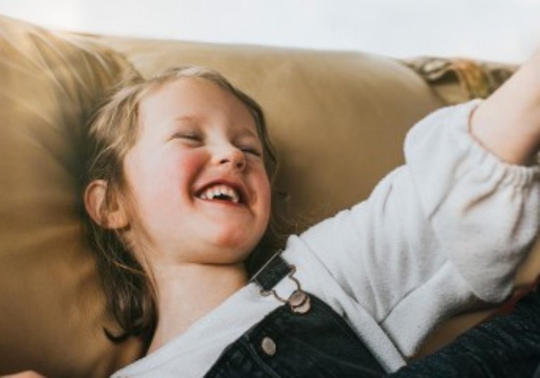 Le crédit d’impôt instantané étendu à la garde d’enfants