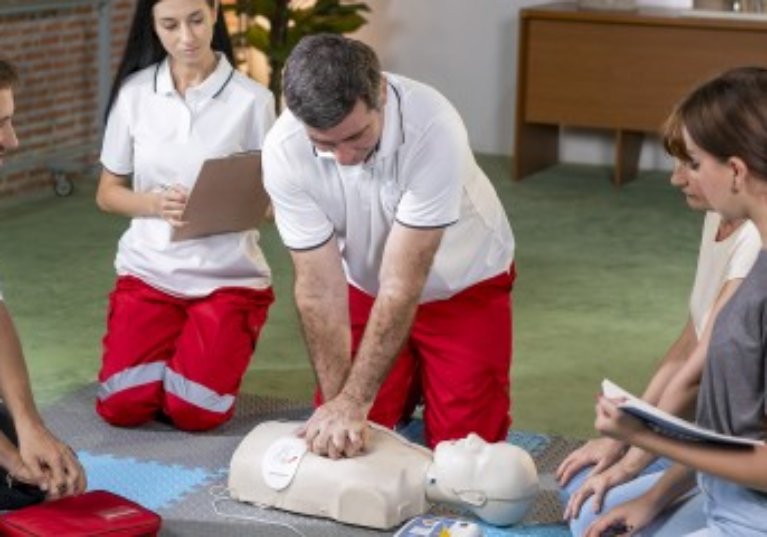 Gestes de premiers secours : une formation pour les salariés