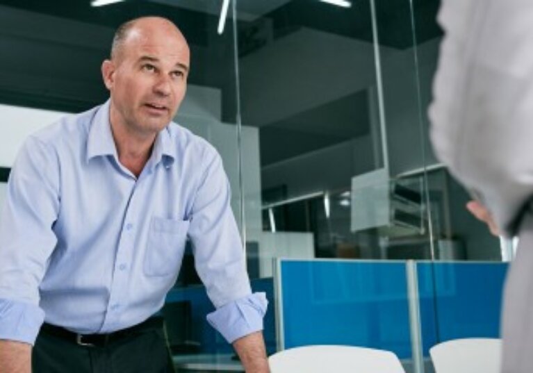 Un ancien associé peut-il engager la responsabilité d’un dirigeant ?