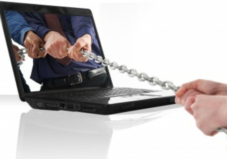 Le salarié qui concurrence son employeur est fautif !