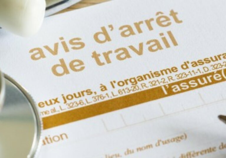 Maintien de salaire en cas d’arrêt de travail : comment calculer l’ancienneté ?