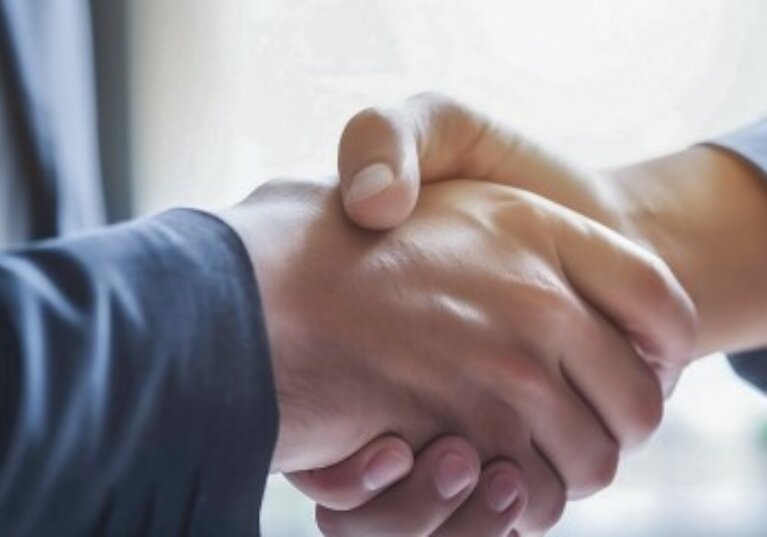 Quelle durée pour un pacte d’associés conclu sans terme exprès ?