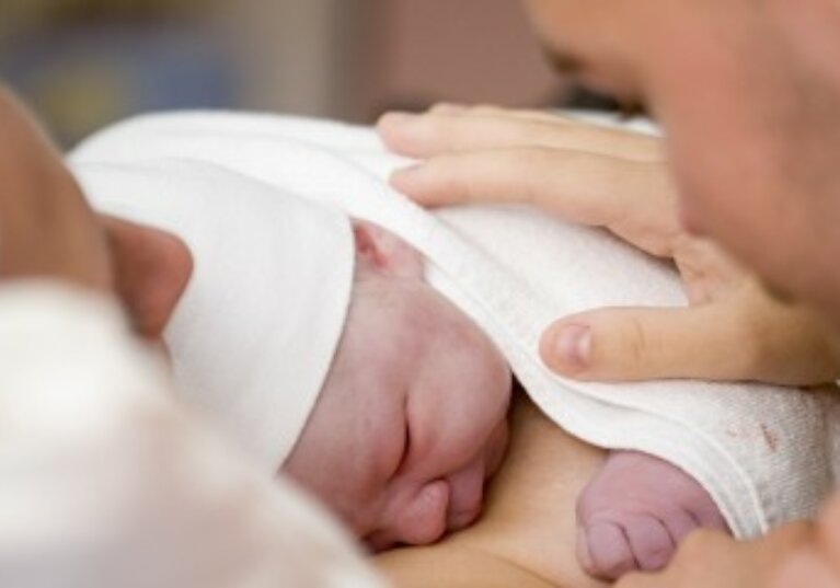Vos salariés peuvent prétendre au congé supplémentaire de naissance