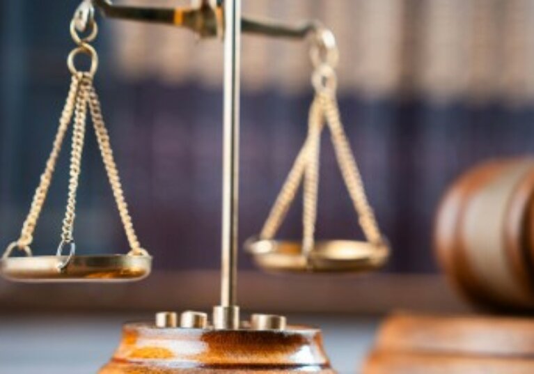 Suspension de la clause résolutoire d’un bail commercial pour non-paiement du loyer