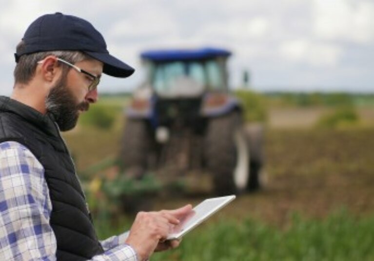 Exploitants agricoles : quand demander l’aide à l’achat de GNR ?
